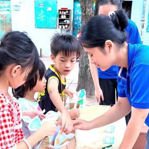to-chuc-nhieu-hoat-dong-vui-choi-cho-con-cua-cong-nhan-tai-cac-khu-tro