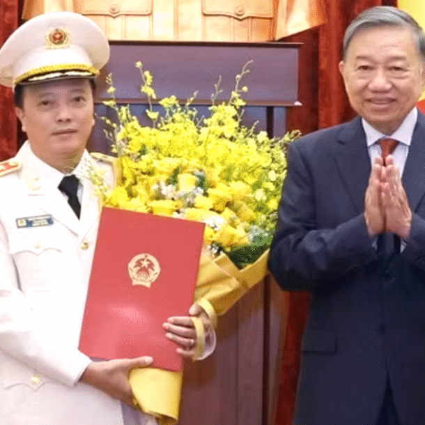 thu-truong-bo-cong-an-dang-hong-duc-duoc-thang-quan-ham-thuong-tuong