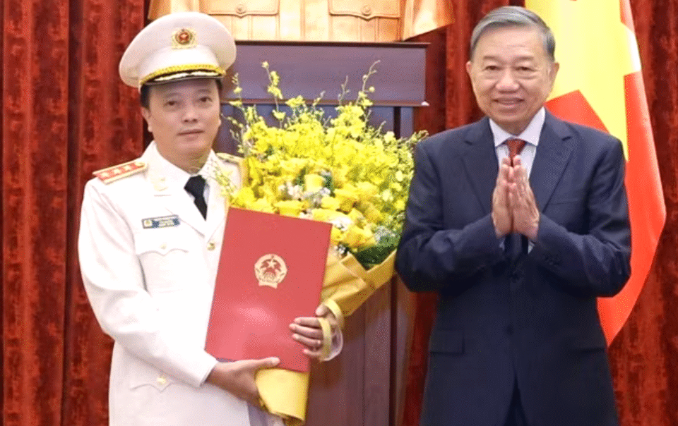 thu-truong-bo-cong-an-dang-hong-duc-duoc-thang-quan-ham-thuong-tuong