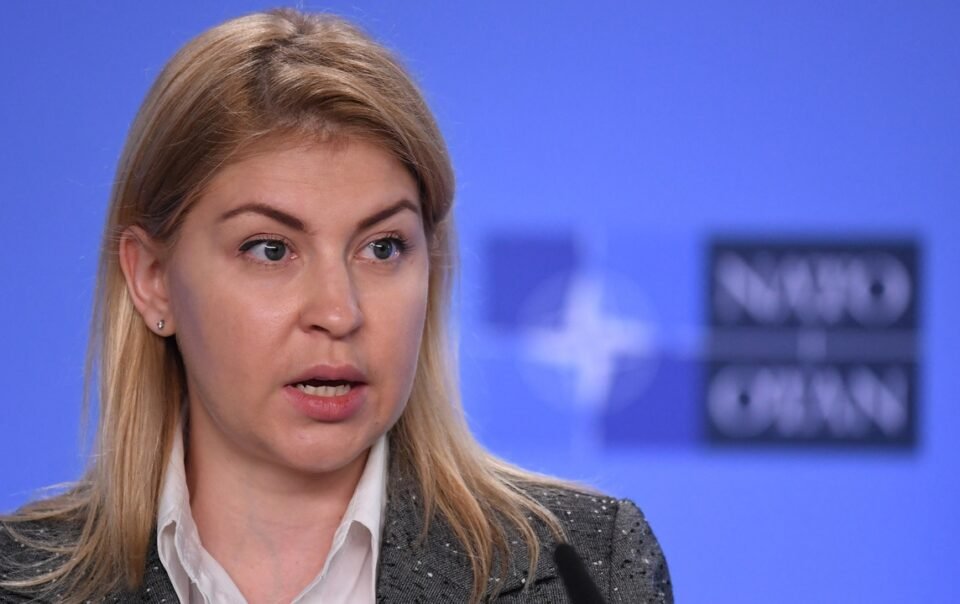ong-zelensky-bai-nhiem-dai-su-ukraine-tai-my