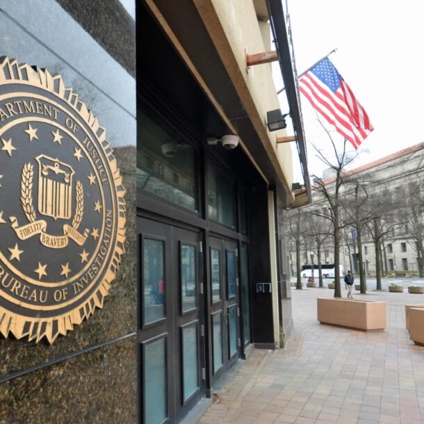 us.-fbi-intelligence-agent-arrested-in-connection-with-theft-of-$1-million-in-crypto