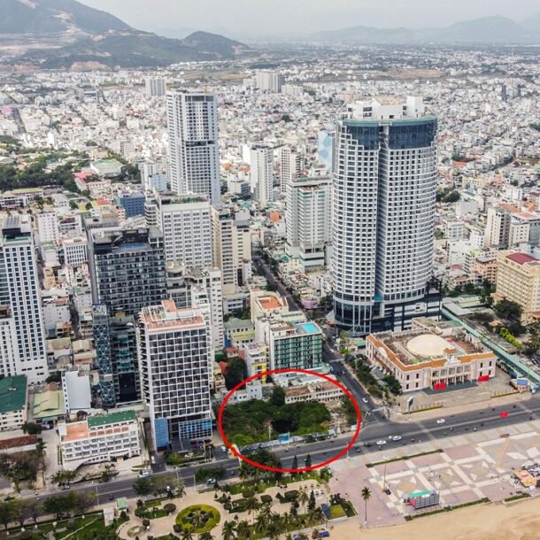 lay-y-kien-cong-dong-ve-du-an-to-hop-thuong-mai-xay-tren-khu-‘dat-vang’-ben-bien-nha-trang