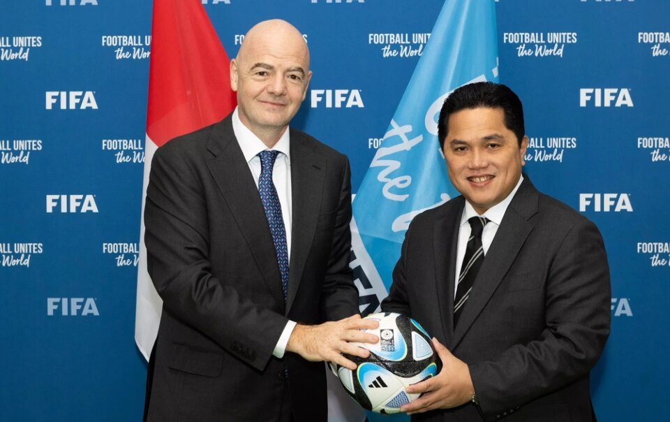 indonesia-keu-goi-ung-ho-chu-tich-fifa-infantino