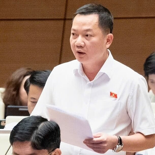 de-xuat-kinh-doanh-kim-cuong-la-nganh,-nghe-co-dieu-kien-nhu-vang