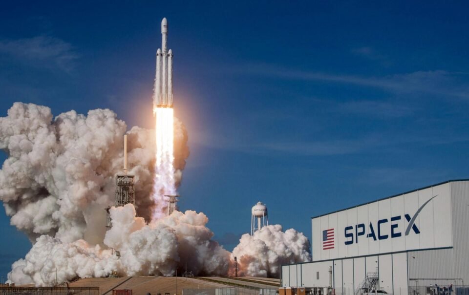 spacex-extends-decline-to-11%-on-lockup-expiration-and-capex-spending-fears