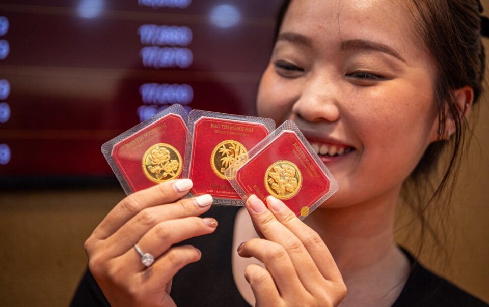 gia-vang-hom-nay-30/7/2026-tang-vot-trong-phien-toi,-ap-sat-4.100-usd/ounce