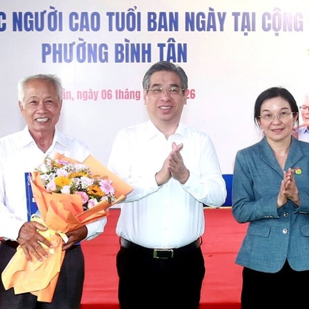 phuong-binh-tan-ra-mat-diem-cham-soc-nguoi-cao-tuoi-ban-ngay-tai-cong-dong