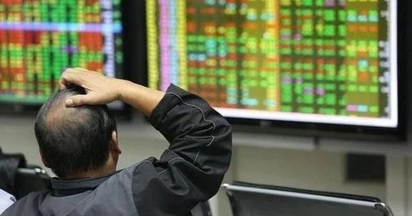 mot-co-phieu-bi-tu-doanh-ctck-ban-rong-200-ty-dong-trong-phien-index-giam-diem