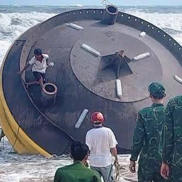 tim-chu-so-huu-vat-the-khong-lo-co-chu-‘china-buoy’-dat-vao-bo-bien