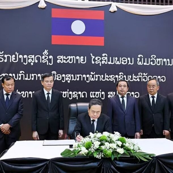 chu-tich-quoc-hoi-tran-thanh-man-vieng-chu-tich-quoc-hoi-lao-tai-vientiane