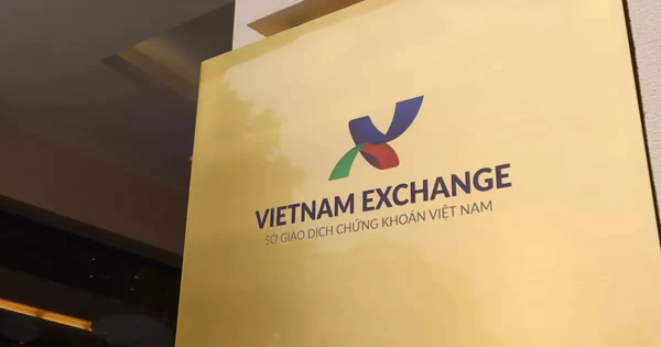 loi-nhuan-gan-7,8-ty-dong/ngay-cua-so-giao-dich-chung-khoan-den-tu-dau?