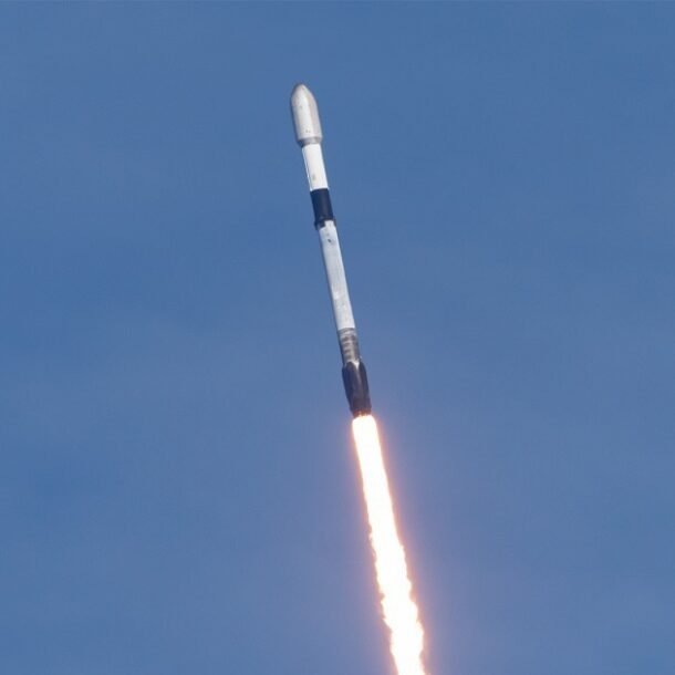 vinspace-bat-tay-spacex-phong-ve-tinh-vao-nam-2027