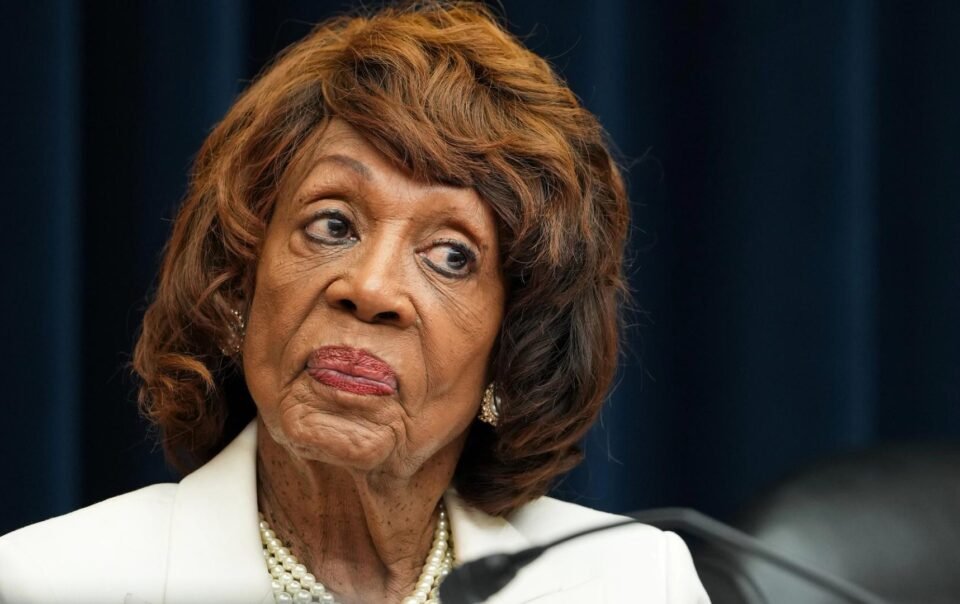 if-crypto-goes-back-to-the-congressional-drawing-board,-3-democrat-women-loom-large