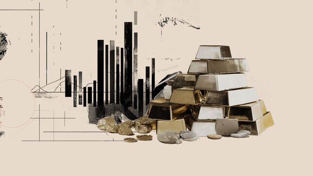 gold-trades-with-positive-bias-below-$4,400;-fed-hike-bets-cap-gains-ahead-of-us-cpi