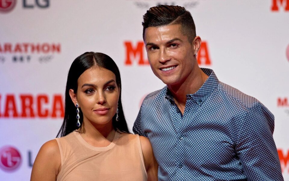 ronaldo-da-ket-hon-voi-ban-gai-georgina