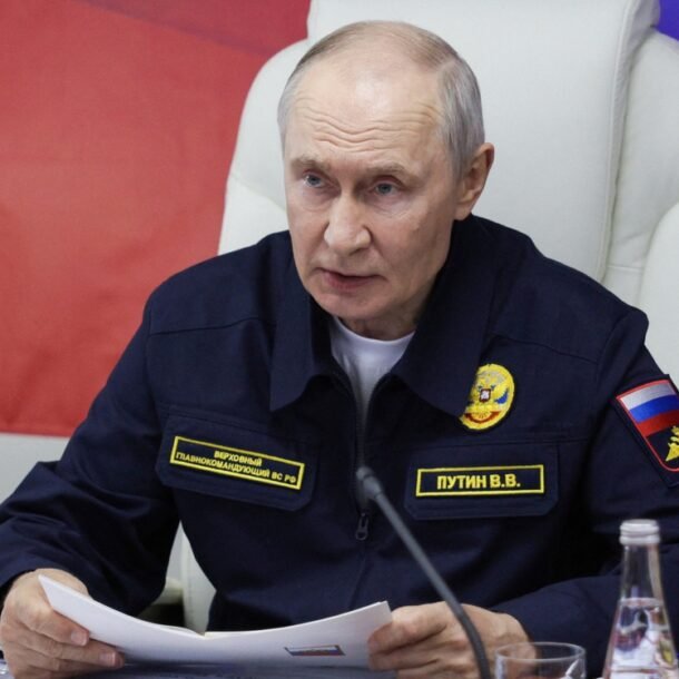 ong-putin-cao-buoc-chau-au-‘cuop-bien’,-doa-tich-thu-tau-de-tra-dua