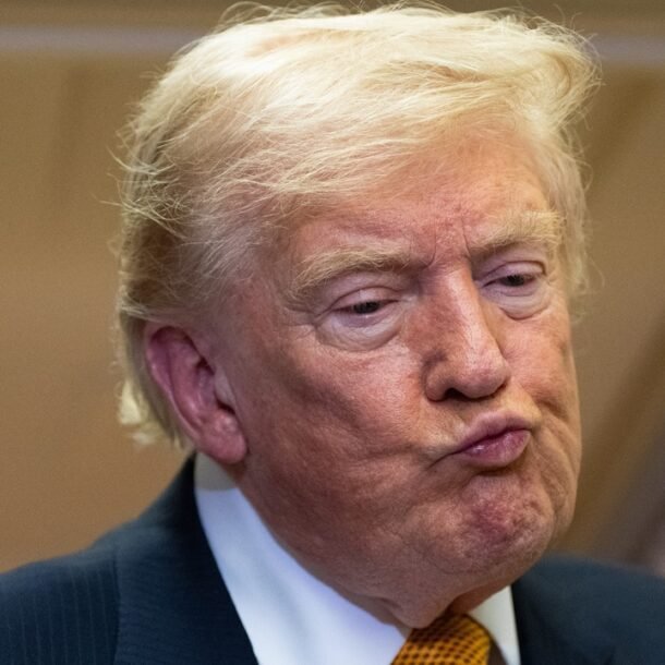 ong-trump-bi-kien-vi-ban-quyen-truy-cap-som-cac-bai-dang-truth-social