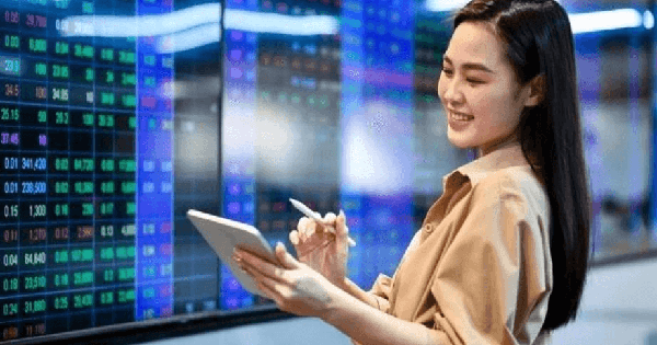 gan-40.000-ty-dong-sap-do-vao-chung-khoan,-ctck-he-lo-danh-muc-co-phieu-co-the-huong-loi