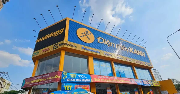 dien-may-xanh-hoat-dong-nhu-‘ngan-hang-ngam’?