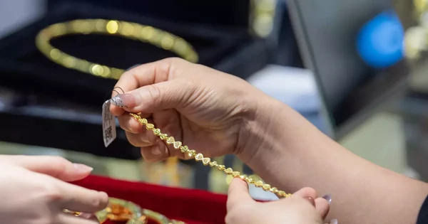 gia-vang-hom-nay-(15/8):-giang-co-den-khi-nao?