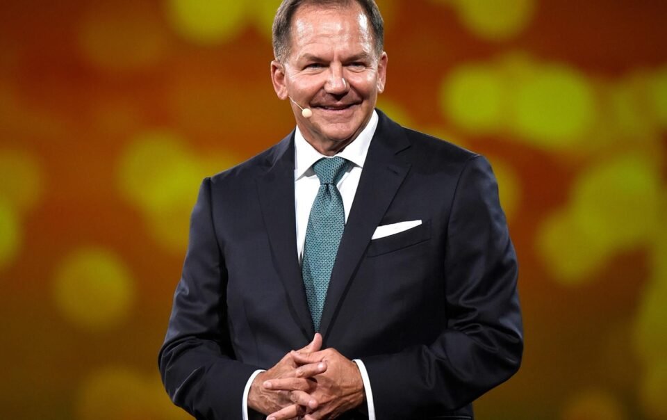 paul-tudor-jones’-investment-firm-increases-stake-in-blackrock’s-bitcoin-etf-after-year-of-selling