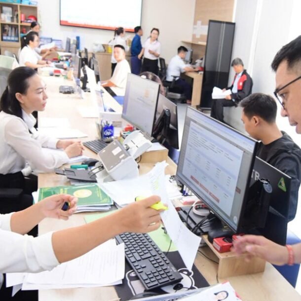 bo-noi-vu-huong-dan-dieu-kien-duoc-tiep-nhan-vao-lam-cong-chuc