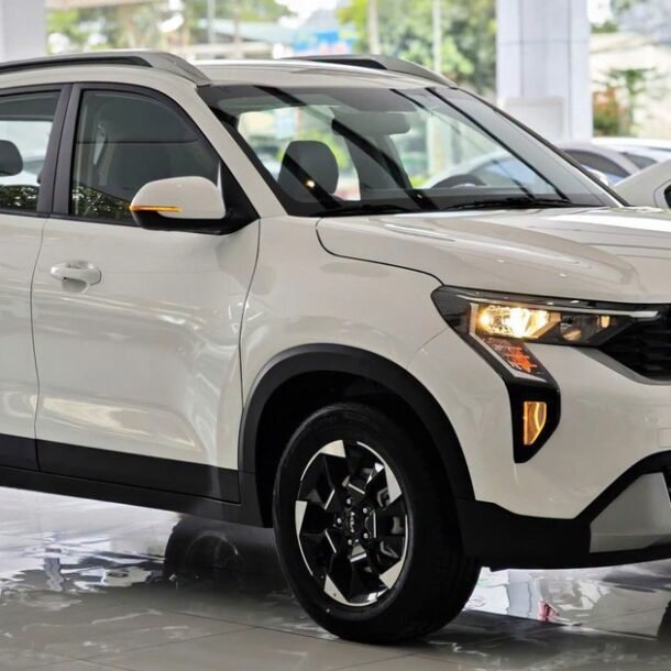 tin-tuc-gia-xe:-kia-sonet-giam-gia-ky-luc,-niem-yet-re-nhat-phan-khuc,-xuong-ngang-hyundai-i10
