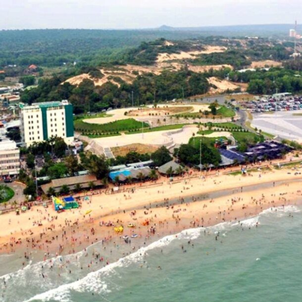 khu-du-lich-bien-toan-resort,-nguoi-lao-dong-o-dau?