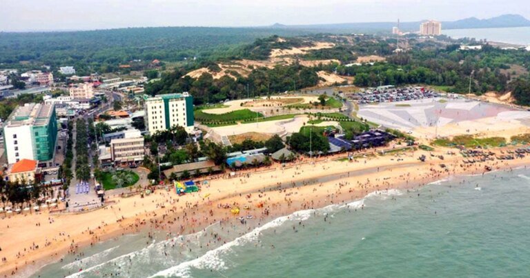 khu-du-lich-bien-toan-resort,-nguoi-lao-dong-o-dau?
