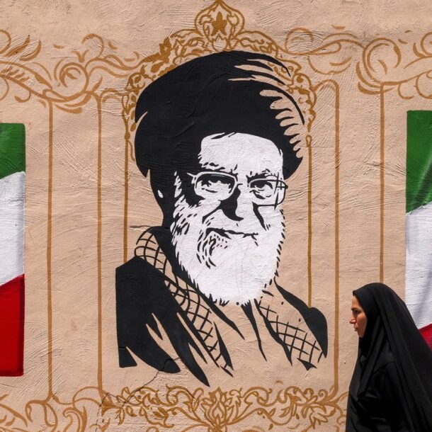 iran-canh-bao-vung-vinh-sau-khi-bi-uae-cat-dut-quan-he-kinh-te
