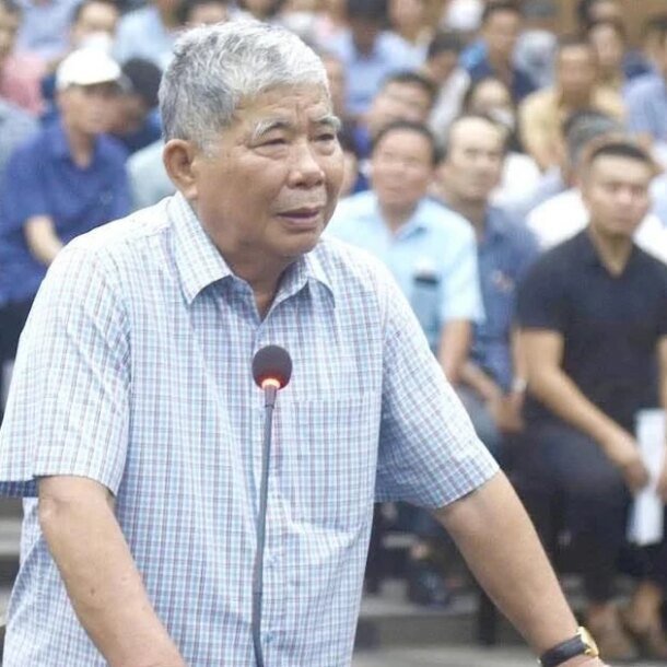 vu-ong-le-thanh-than:-ca-toa-nha-xay-‘chui’-suot-2-nam,-can-bo-phuong-va-thanh-tra-xay-dung-o-dau?