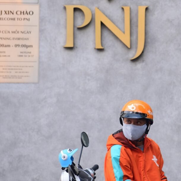 24-quy-roi-pnj-trong-mot-thang,-ai-da-mua-hang-chuc-trieu-co-phieu-ban-ra?