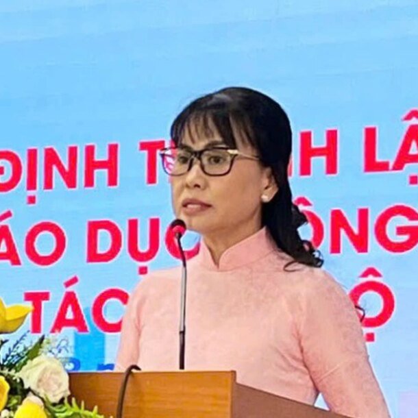 phuong-tan-hung-con-9-truong-sau-sap-xep,-nhieu-hieu-truong-xuc-dong-khi-duoc-bo-nhiem