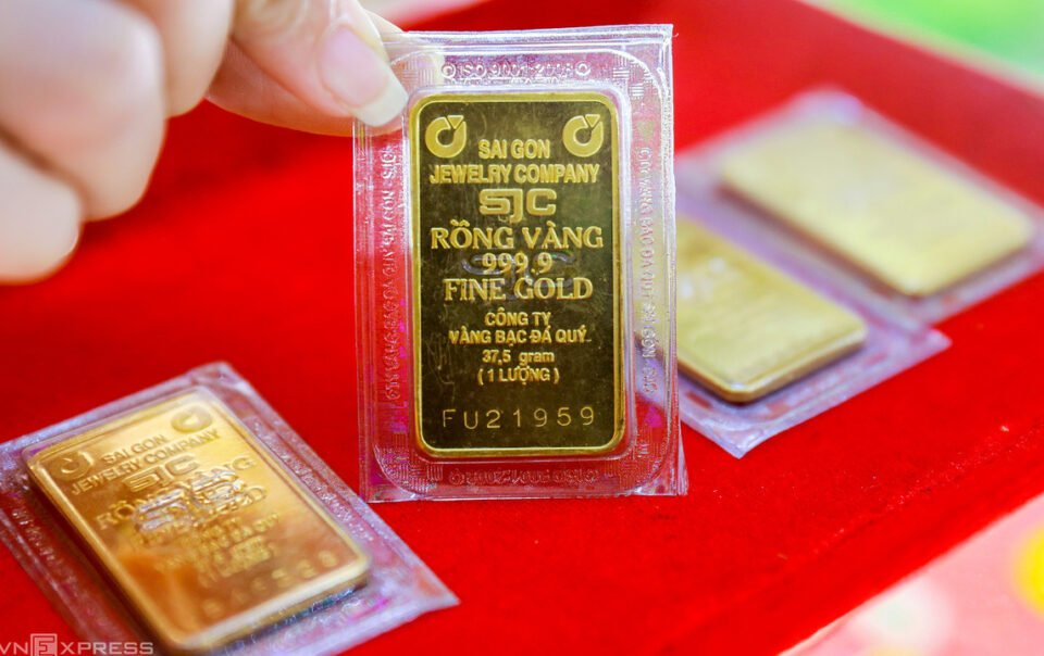 gia-mua-vang-mieng-thap-hon-the-gioi-1,5-trieu-dong