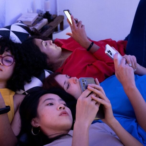 he-luy-tu-video-ngan:-vong-lap-khien-tre-‘mac-ket’-trong-ma-tran-noi-dung