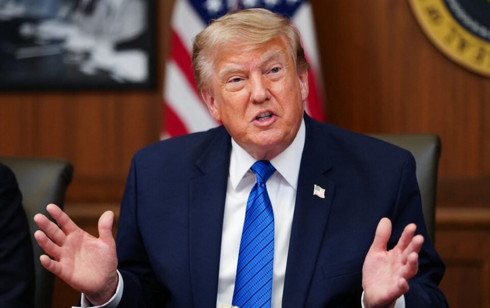 cuoc-hop-noi-cac-thu-13-cua-ong-trump