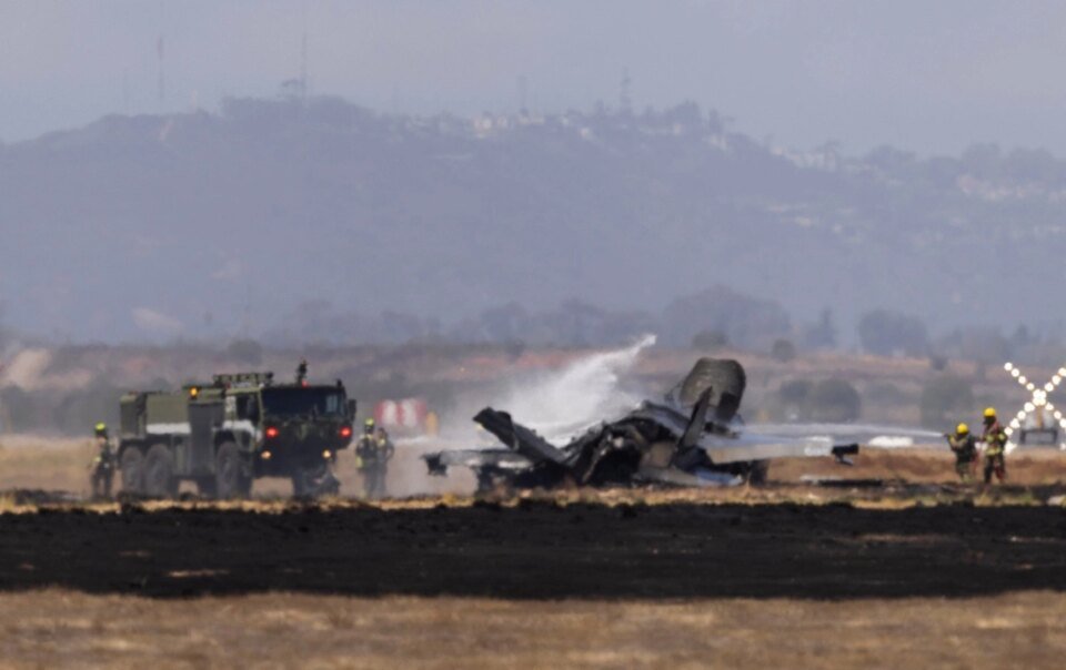 f-35-my-lao-xuong-dat,-chay-rui