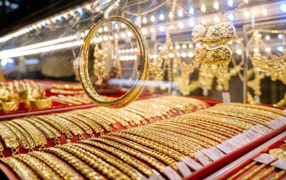 gia-vang-giam-sau-do-cang-thang-trung-dong-gia-tang