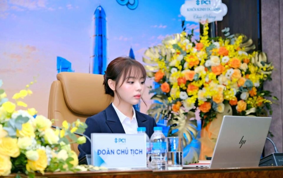 co-gai-27-tuoi-lam-chu-tich-tap-doan-lon;-tgd-hoa-chat-duc-giang-bi-khoi-to